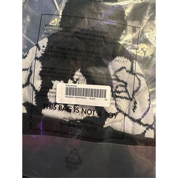 Supreme Rose Beanie “Black”  - Picture 4 of 4